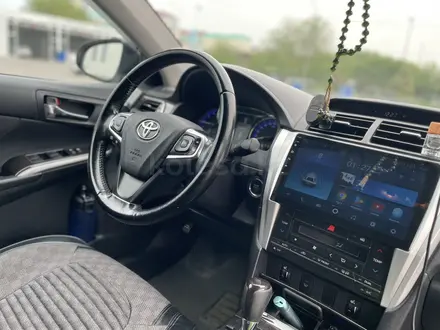 Toyota Camry 2015 года за 9 000 000 тг. в Алматы – фото 18