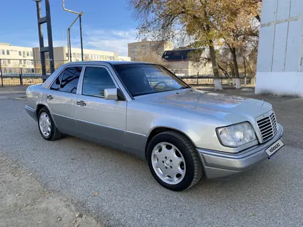 Mercedes-Benz E 280 1995 года за 2 500 000 тг. в Кызылорда – фото 2