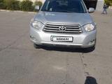 Toyota Highlander 2010 года за 10 900 000 тг. в Павлодар