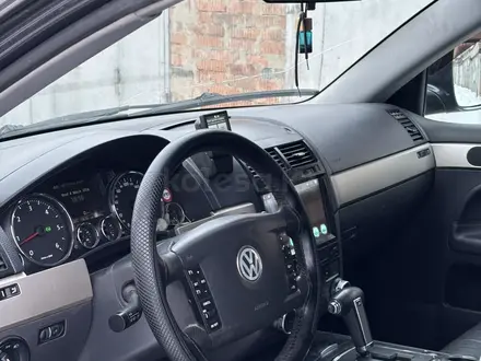 Volkswagen Touareg 2009 года за 5 000 000 тг. в Усть-Каменогорск – фото 5