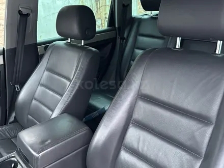 Volkswagen Touareg 2009 года за 5 000 000 тг. в Усть-Каменогорск – фото 6