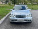 Mercedes-Benz C 240 2001 года за 2 800 000 тг. в Рудный – фото 3