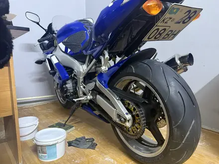 Yamaha  YZF-R1 2001 года за 2 150 000 тг. в Алматы – фото 2