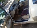 Toyota Vista 1999 года за 2 000 000 тг. в Астана – фото 2
