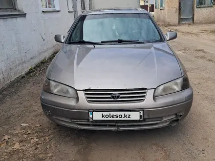 Toyota Camry 1999 года за 2 200 000 тг. в Павлодар