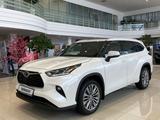 Toyota Highlander 2023 года за 38 000 000 тг. в Алматы