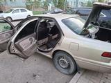 Toyota Camry 1998 годаүшін2 600 000 тг. в Астана – фото 3