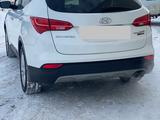 Hyundai Santa Fe 2016 годаүшін5 900 000 тг. в Уральск – фото 3