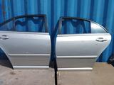Дверь задняя на Avensis за 55 000 тг. в Алматы