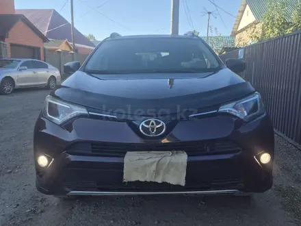 Toyota RAV4 2016 года за 8 000 000 тг. в Актобе – фото 6