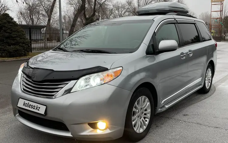 Toyota Sienna 2017 года за 15 200 000 тг. в Алматы