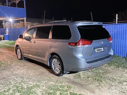 Toyota Sienna 2013 года за 9 300 000 тг. в Уральск – фото 6