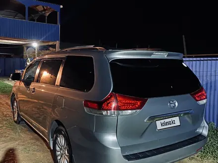 Toyota Sienna 2013 года за 9 300 000 тг. в Уральск – фото 9