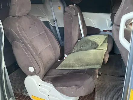 Toyota Sienna 2013 года за 9 300 000 тг. в Уральск – фото 18