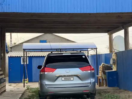 Toyota Sienna 2013 года за 9 300 000 тг. в Уральск – фото 22