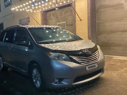 Toyota Sienna 2013 года за 9 300 000 тг. в Уральск – фото 4