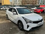 Kia Rio 2021 годаfor8 200 000 тг. в Алматы – фото 2