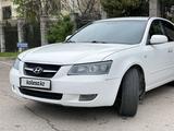 Hyundai Sonata 2006 года за 3 500 000 тг. в Алматы – фото 4