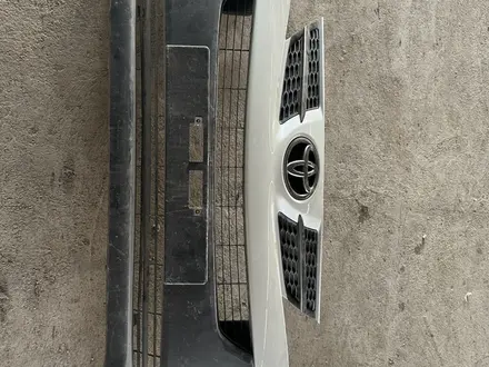 Бампер на RAV4 (2012-2015) за 250 000 тг. в Алматы – фото 2
