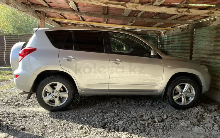 Toyota RAV4 2006 года за 7 600 000 тг. в Тараз