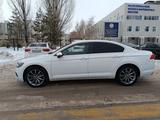 Volkswagen Passat 2021 года за 13 000 000 тг. в Астана – фото 4