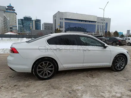 Volkswagen Passat 2021 года за 10 500 000 тг. в Астана – фото 8
