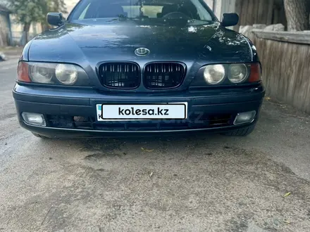 BMW 523 1998 года за 2 700 000 тг. в Павлодар