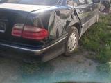 Mercedes-Benz E 200 2001 года за 1 900 000 тг. в Костанай – фото 2