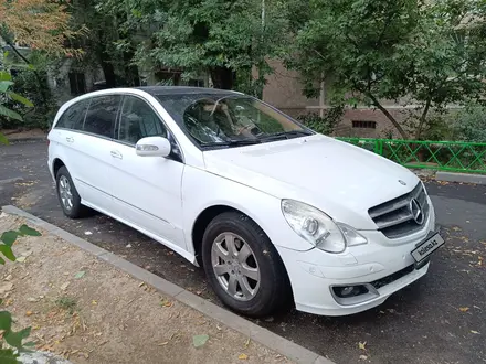 Mercedes-Benz R 350 2006 года за 4 300 000 тг. в Алматы – фото 2