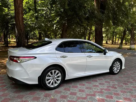 Toyota Camry 2018 года за 13 000 000 тг. в Тараз – фото 10