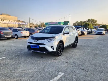 Toyota RAV4 2018 года за 14 000 000 тг. в Талдыкорган