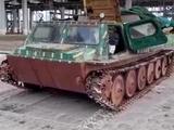 ГАЗ  Гусеничный Траспортер-Тягач. МТ-ЛБ. 1999 годаүшін7 800 000 тг. в Атырау