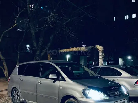 Toyota Ipsum 2003 года за 4 750 000 тг. в Атырау – фото 2