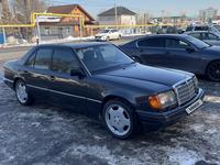 Mercedes-Benz E 280 1992 года за 2 650 000 тг. в Алматы