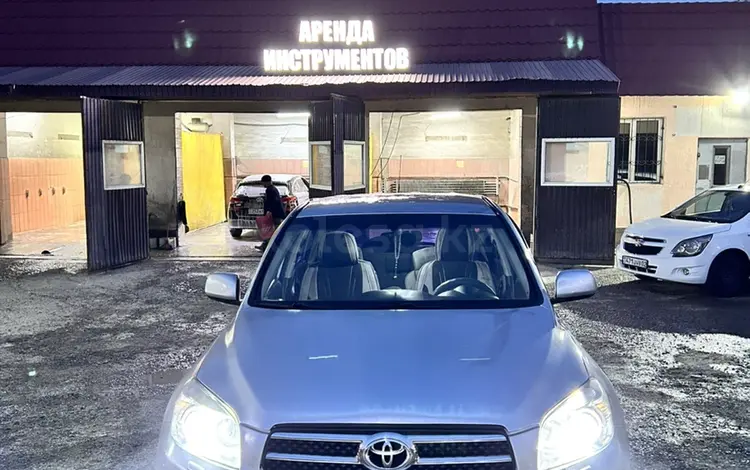 Toyota RAV4 2006 годаfor7 500 000 тг. в Алматы