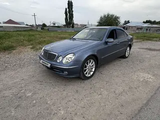Mercedes-Benz E 240