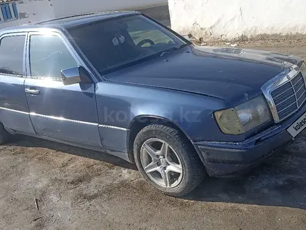 Mercedes-Benz E 230 1992 года за 1 000 000 тг. в Айтеке би – фото 4