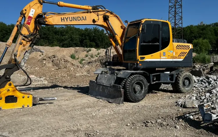 Hyundai  R140W 2014 годаүшін30 000 000 тг. в Алматы