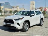 Toyota Highlander 2025 года за 31 200 000 тг. в Актобе – фото 3