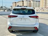 Toyota Highlander 2025 года за 31 200 000 тг. в Актобе – фото 5