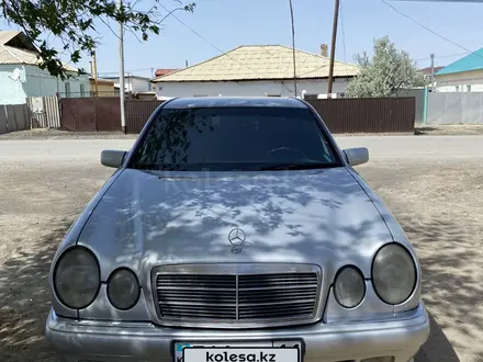 Mercedes-Benz E 280 1996 года за 2 600 000 тг. в Кызылорда – фото 3