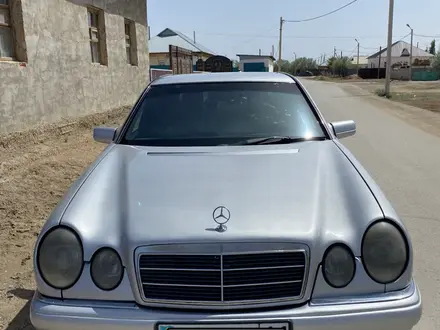 Mercedes-Benz E 280 1996 года за 2 600 000 тг. в Кызылорда – фото 5