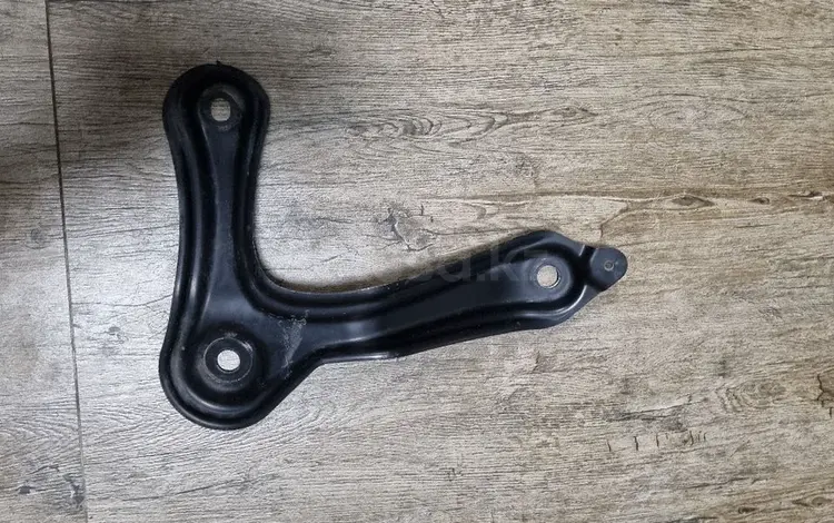 Косынка балки задняя на Toyota RAV 4 за 8 000 тг. в Алматы