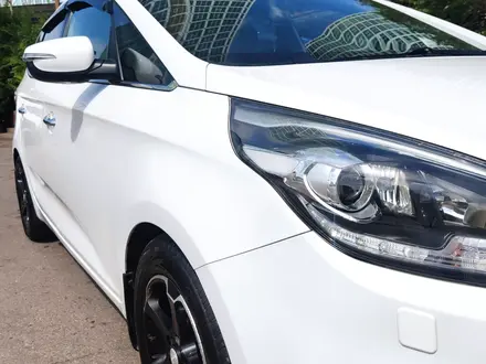 Kia Carens 2013 года за 6 450 000 тг. в Астана – фото 8