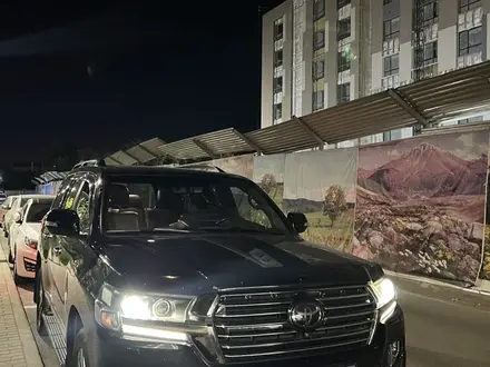 Toyota Land Cruiser 2017 года за 36 500 000 тг. в Алматы