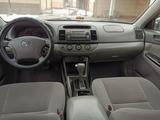 Toyota Camry 2005 года за 5 300 000 тг. в Тараз – фото 5