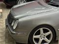 Mercedes-Benz E 320 2001 года за 7 200 000 тг. в Шымкент – фото 10