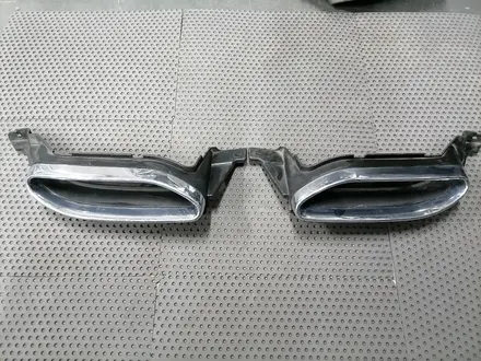 Насадки на глушитель Mercedes Benz S-class W222 за 40 000 тг. в Алматы