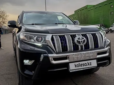 Toyota Land Cruiser Prado 2022 года за 32 900 000 тг. в Алматы – фото 3