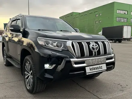 Toyota Land Cruiser Prado 2022 года за 32 900 000 тг. в Алматы – фото 17